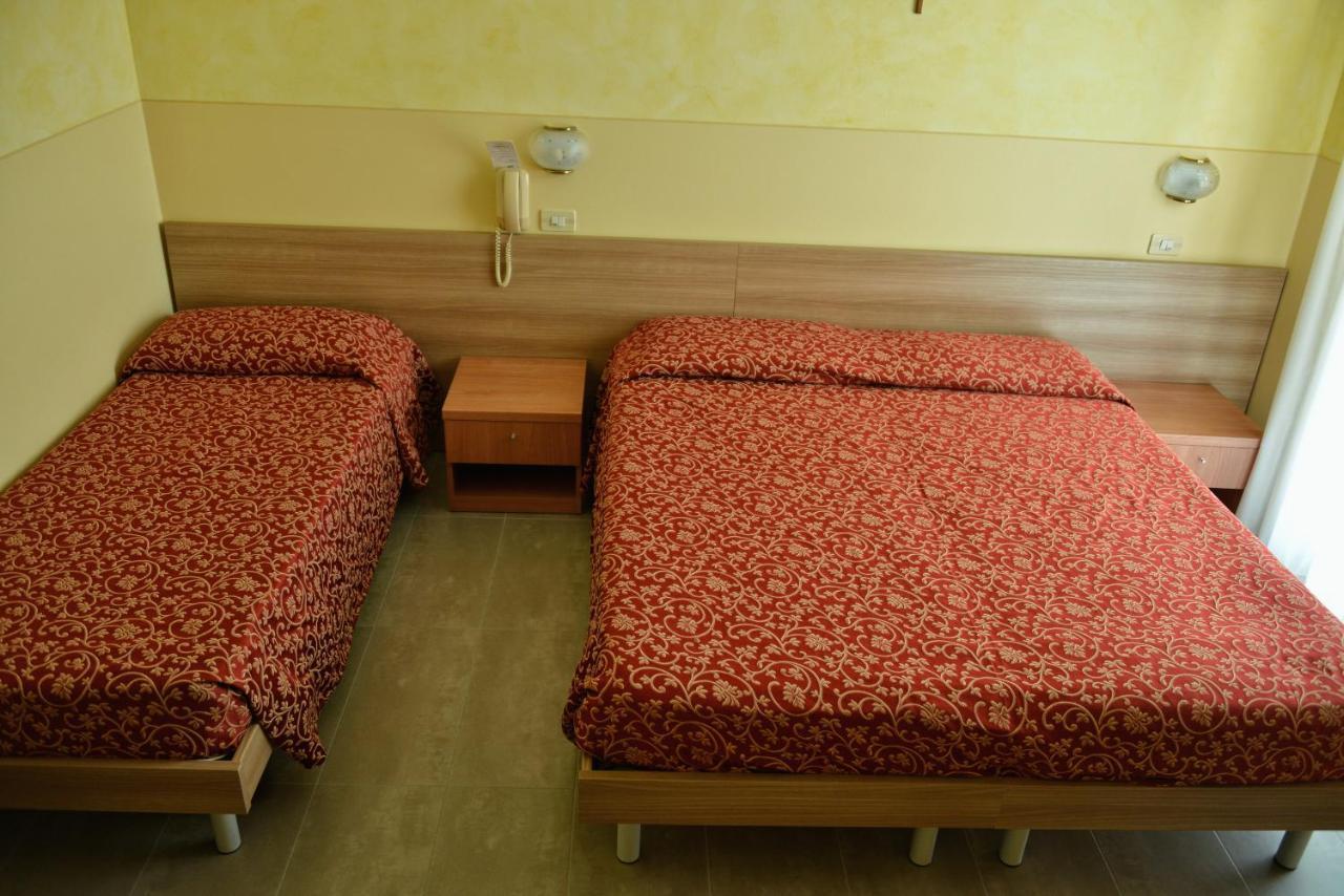 טוסקולנו מדרנו Hotel Sorriso מראה חיצוני תמונה